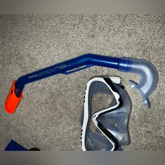 Bestway Hydro-Swim Firefish Junior Snorkeling Set size kids 5-8 - Picture 3 of 5